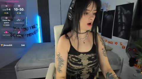 Sasha  online show from November 4, 2:55 pm