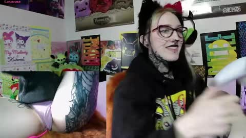 Ivy online show from April 30, 4:01 pm