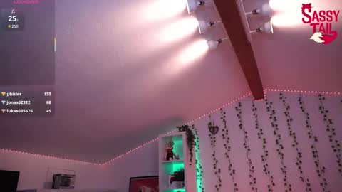 sassyxtail online show from October 16, 7:49 pm