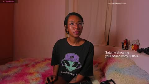 saturno_vibes online show from January 11, 2:15 pm