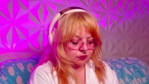 Gina George online show from October 12, 2:14 am