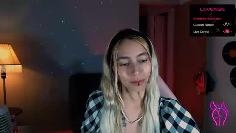 I AM JENN  online show from January 8, 3:08 am