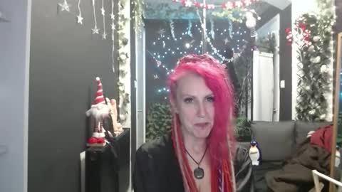 SaucySky online show from December 3, 10:28 am