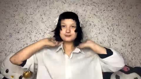 Elly online show from November 13, 4:50 pm