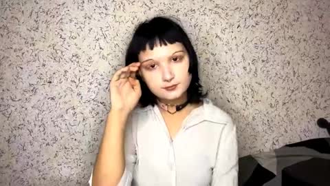 Elly online show from November 29, 9:02 am