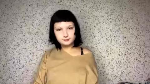 Elly online show from November 22, 9:45 am