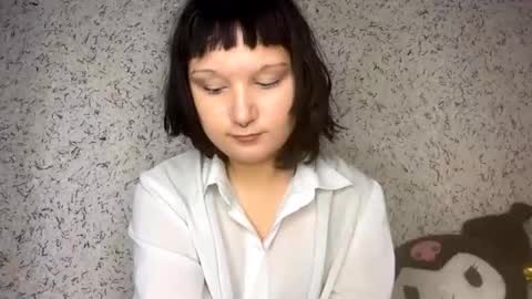 Elly online show from November 21, 9:11 am