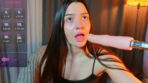 savannah_h online show from June 9, 8:52 pm