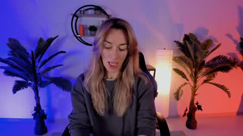 save the qween online show from January 19, 5:26 am