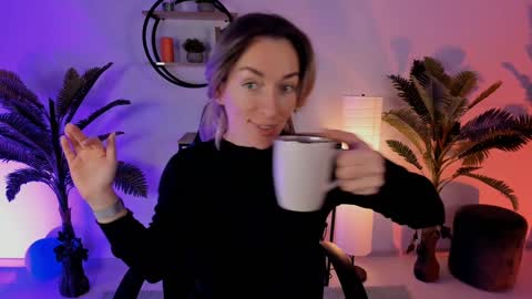 save the qween online show from January 13, 5:12 am