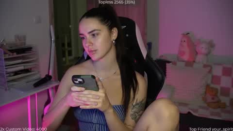 Naomi online show from November 11, 8:17 pm