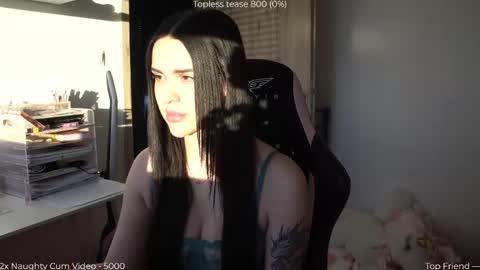 Naomi online show from April 23, 5:15 pm