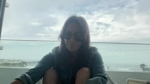 Good Girls Say Please...and Thank You online show from September 22, 4:05 pm