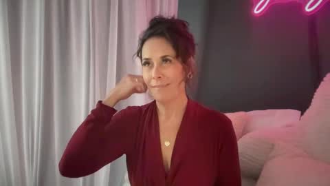 Good Girls Say Please...and Thank You online show from January 10, 7:11 pm