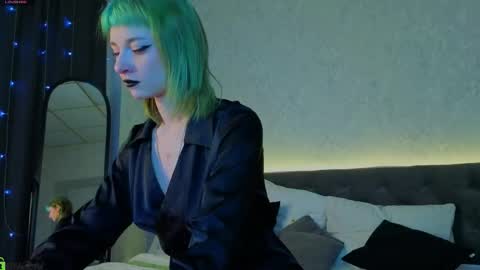 Emmy online show from April 12, 1:08 am