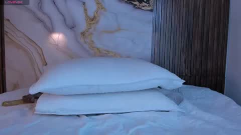scarlet__rose_ online show from July 18, 7:27 pm