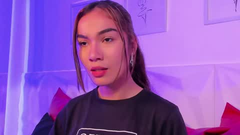 Scarlet online show from April 8, 6:10 pm