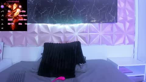 Scarlet  online show from November 7, 5:51 pm