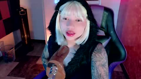 scarlet_gold online show from October 30, 4:48 am