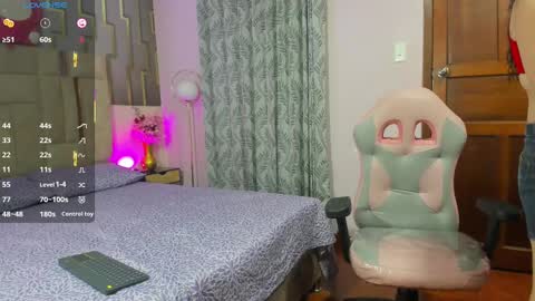 scarlet_hit online show from February 5, 4:06 am