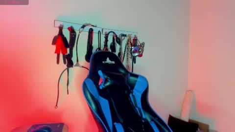 scarlet taylor kennedy online show from June 16, 10:44 pm