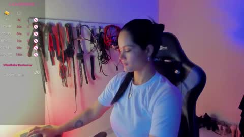 scarlet taylor kennedy online show from March 9, 8:23 pm