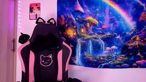 Scarlet online show from December 19, 3:04 pm