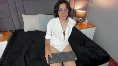 scarleth_blaze online show from June 3, 3:51 am