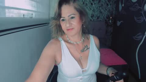 S C A R L E T online show from January 15, 11:53 am