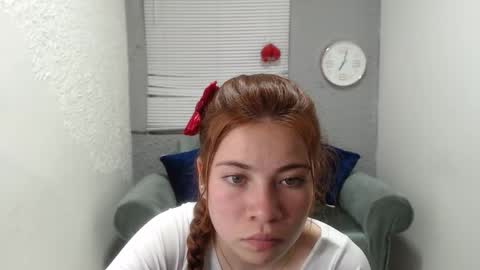 scarlethsexy69 online show from October 17, 6:33 pm