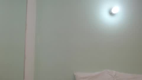 scarlet  online show from April 9, 11:04 am