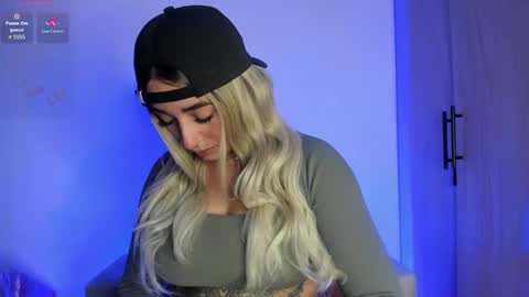 SCARLETT COLLINS online show from October 4, 4:18 am