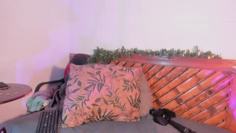 Mariana online show from February 1, 11:43 am