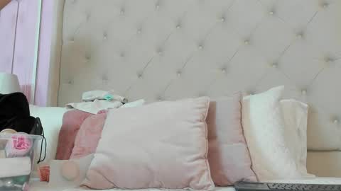 scarlett_leblanc_ online show from March 30, 12:27 pm