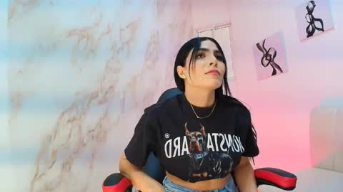 Scarlett online show from February 24, 2:05 pm