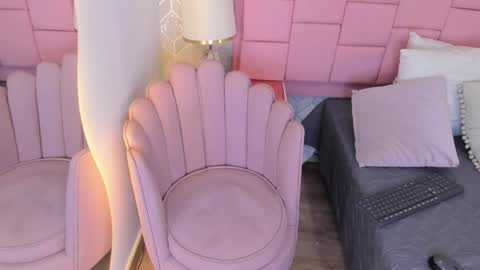 scarlett_vixen7 online show from December 5, 8:21 pm