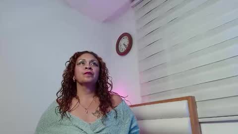 scarlettbooty online show from February 20, 6:19 am