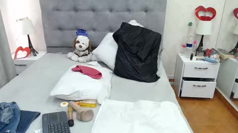 Scartt online show from September 9, 1:44 pm