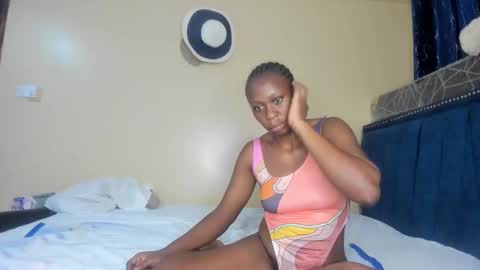 scarlettlust_dior44 online show from April 6, 8:15 am