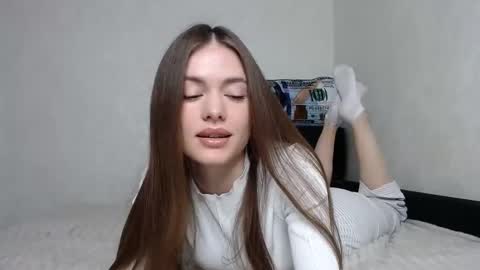 scratc_h online show from February 25, 7:06 pm