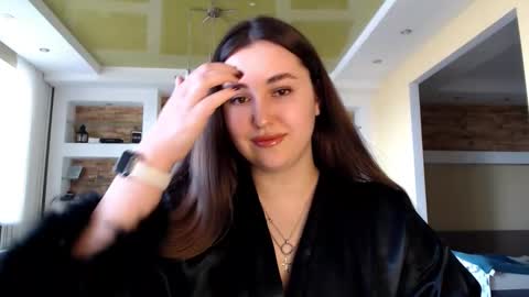 Elizabeth  online show from March 11, 11:23 am