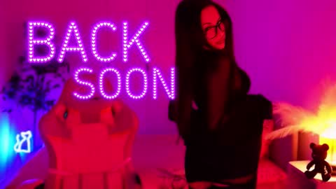 secret_eve online show from November 5, 11:54 pm