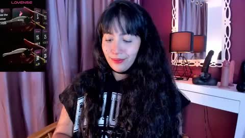 Laura online show from February 12, 7:24 pm