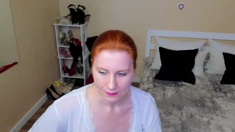 seductive_foxy_ online show from October 23, 2:01 pm