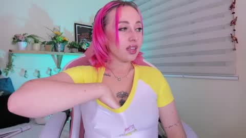 Yeyis  online show from April 18, 2:58 am