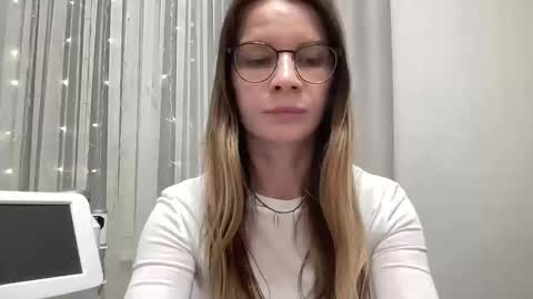 selamiyaa online show from April 8, 2:30 pm