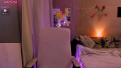 selectrra online show from March 23, 6:25 pm