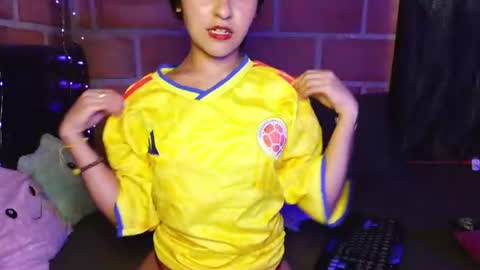 seleena_01 online show from July 7, 10:56 pm