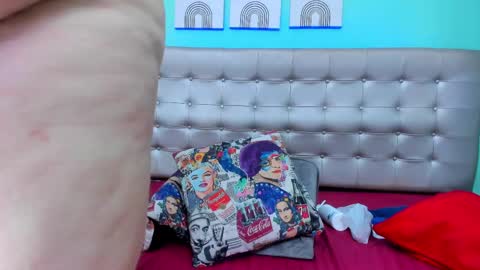 Selena online show from March 11, 1:26 am