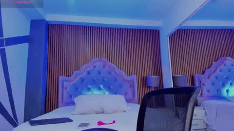 selenastonne online show from September 23, 8:18 pm